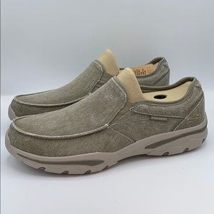 SKECHERS EXTRA WIDE air cooled memory foam